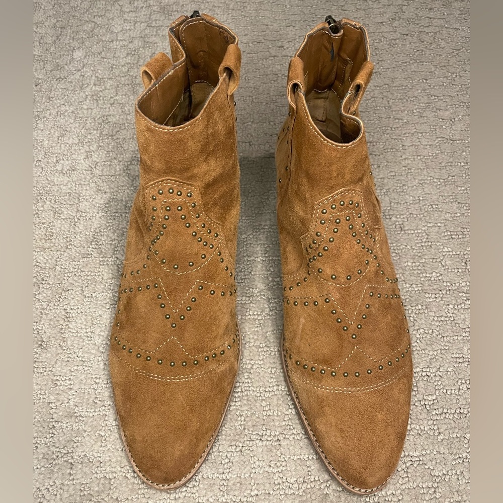 Vince Camuto Tamera Bootie in Cognac size 9/39